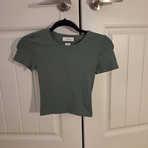 Aritzia Contour Crop Top